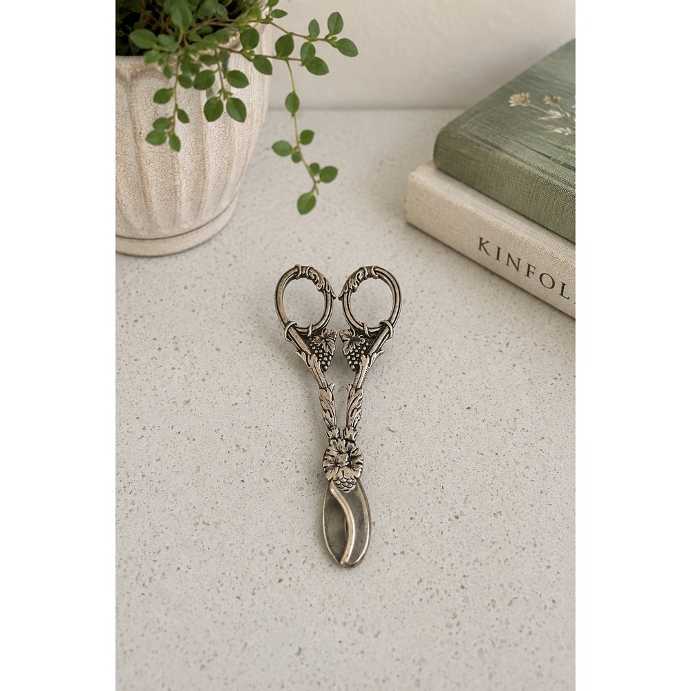Vintage Silverplate Grape Vine Sugar Tongs Floral Serving Tongs Barware EPNS